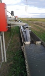 Вода по лотковому бетонному оросительному каналу подана Вода по лотковому бетонному оросительному каналу подана
