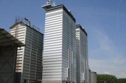 <span style="font-size: 14pt;">Зерносушилка STRAHL 7000 FR/6 - VA Версия</span> <span style="font-size: 14pt;">Зерносушилка STRAHL 7000 FR/6 - VA Версия</span>