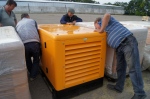 Сверяются заводские номера поставленных электрогенераторов Сверяются заводские номера поставленных электрогенераторов